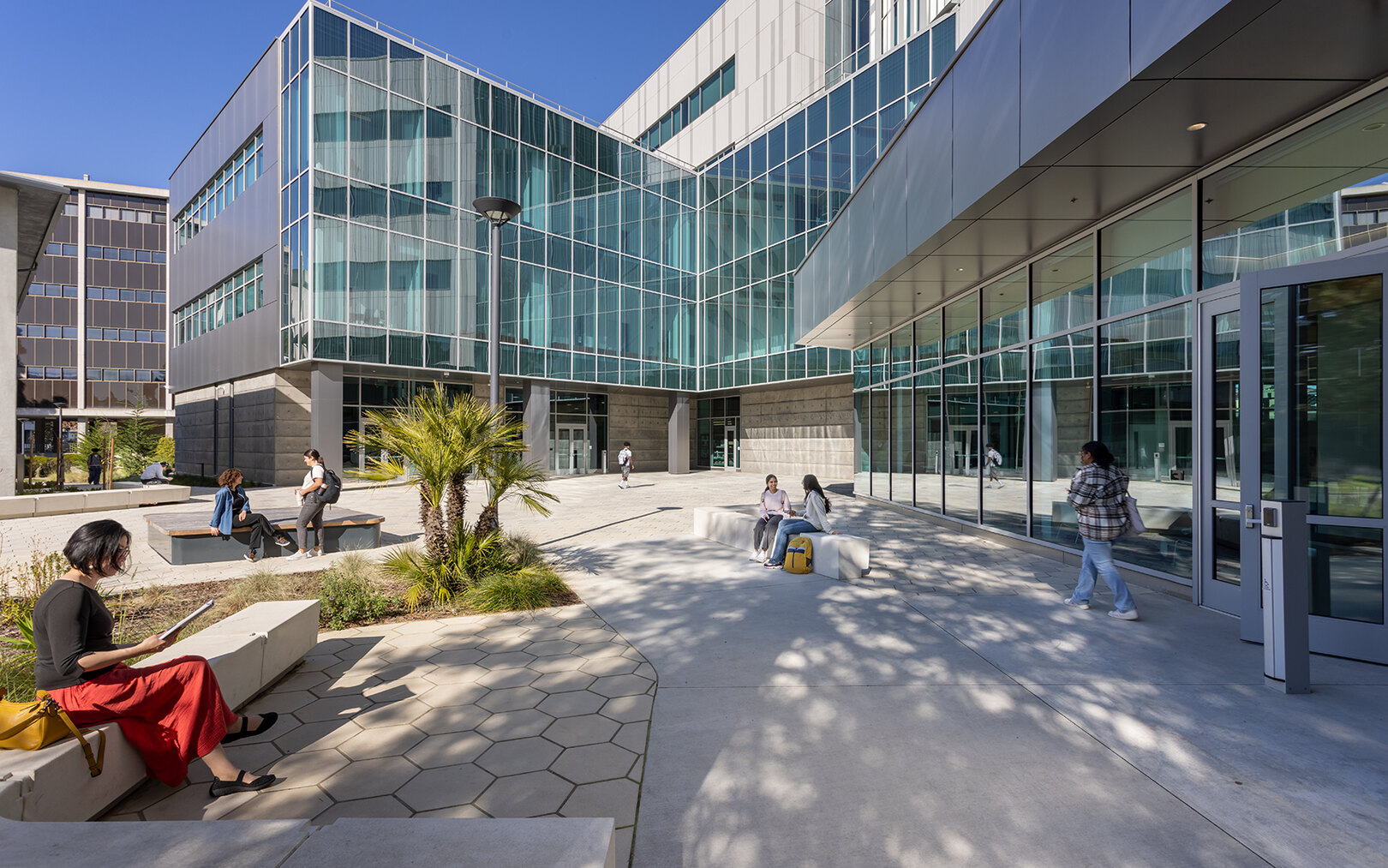 college-of-science-and-engineering-innovation-center-smithgroup